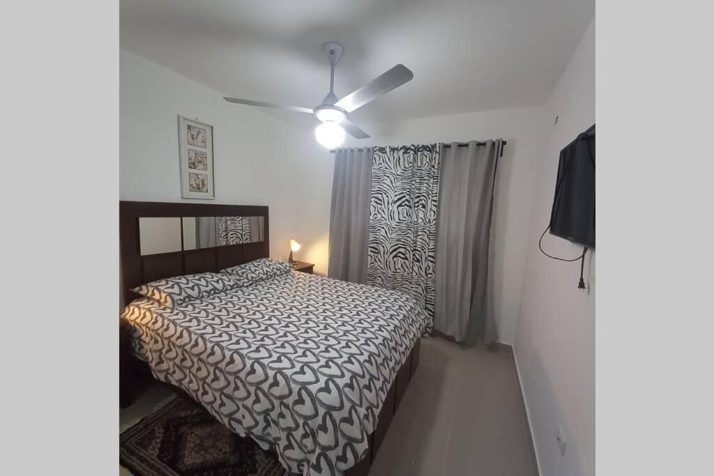 Confortable apartamento de 3 tres habitaciones, con hermosa vista de area verde, ademas de piscinas y juegos infantiles en area recreativa Santiago De Los Caballeros Exterior foto
