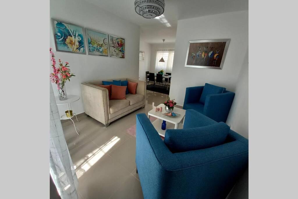 Confortable apartamento de 3 tres habitaciones, con hermosa vista de area verde, ademas de piscinas y juegos infantiles en area recreativa Santiago De Los Caballeros Exterior foto