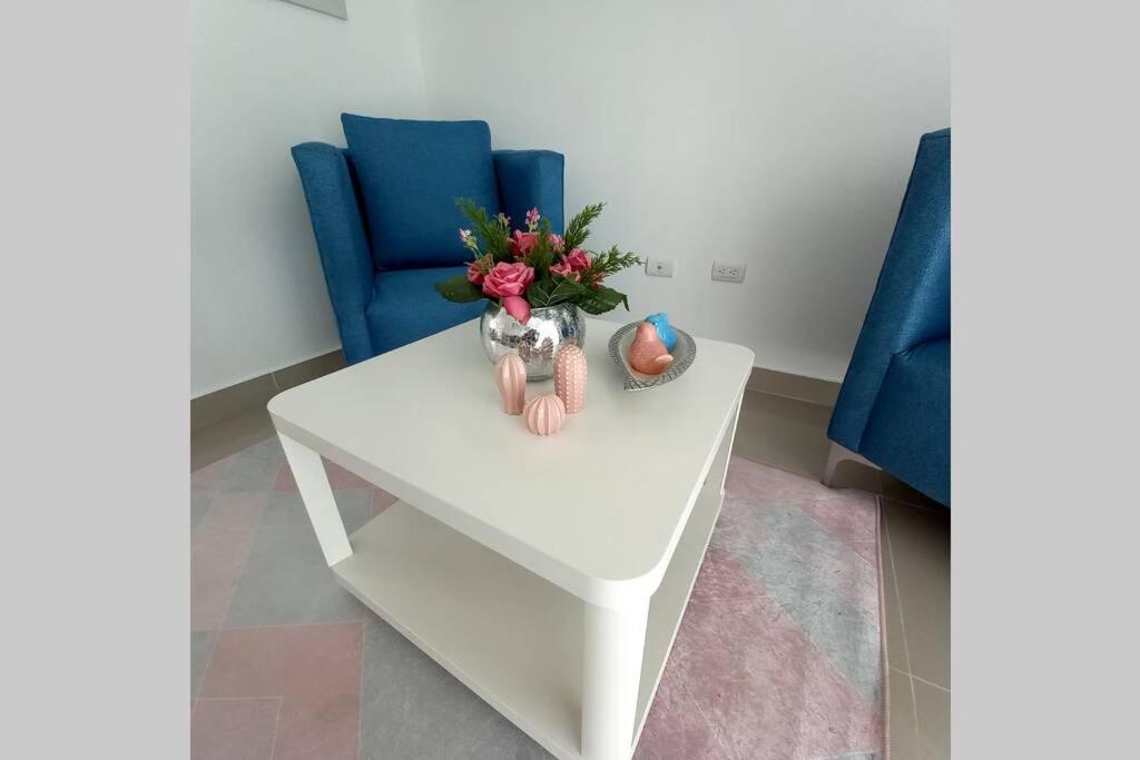 Confortable apartamento de 3 tres habitaciones, con hermosa vista de area verde, ademas de piscinas y juegos infantiles en area recreativa Santiago De Los Caballeros Exterior foto