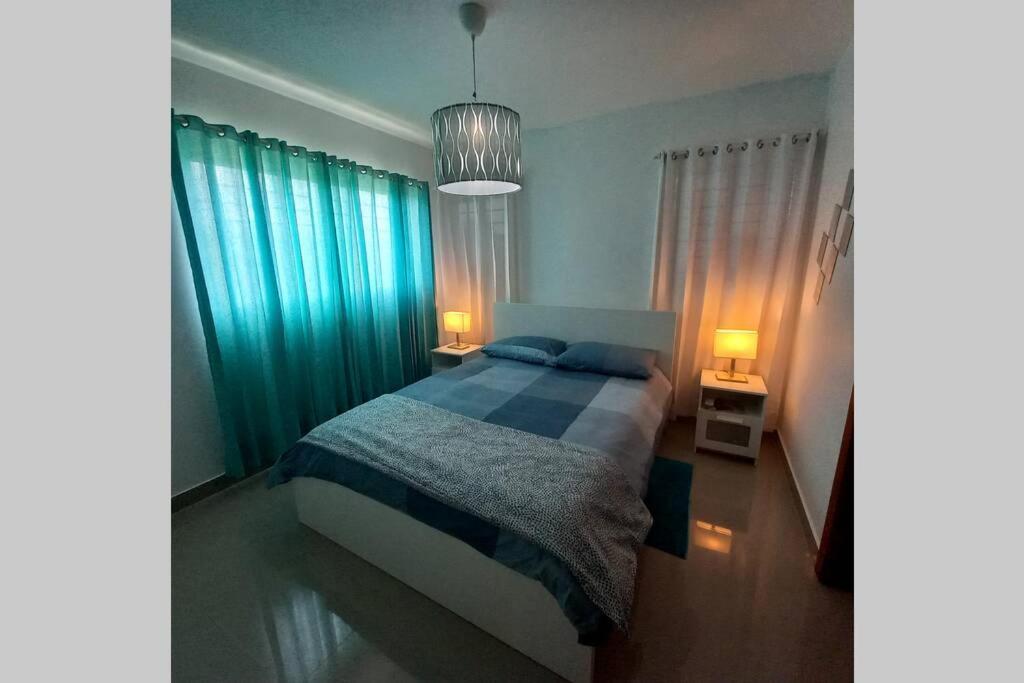 Confortable apartamento de 3 tres habitaciones, con hermosa vista de area verde, ademas de piscinas y juegos infantiles en area recreativa Santiago De Los Caballeros Exterior foto