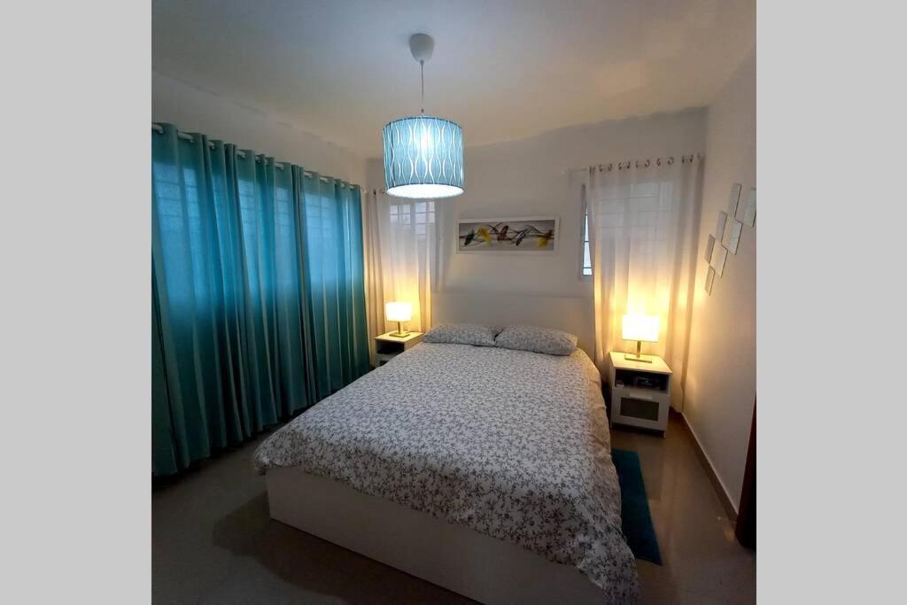 Confortable apartamento de 3 tres habitaciones, con hermosa vista de area verde, ademas de piscinas y juegos infantiles en area recreativa Santiago De Los Caballeros Exterior foto